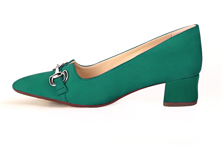 Emerald green women's dress pumps,with a square neckline. Tapered toe. Low flare heels. Profile view - Florence KOOIJMAN